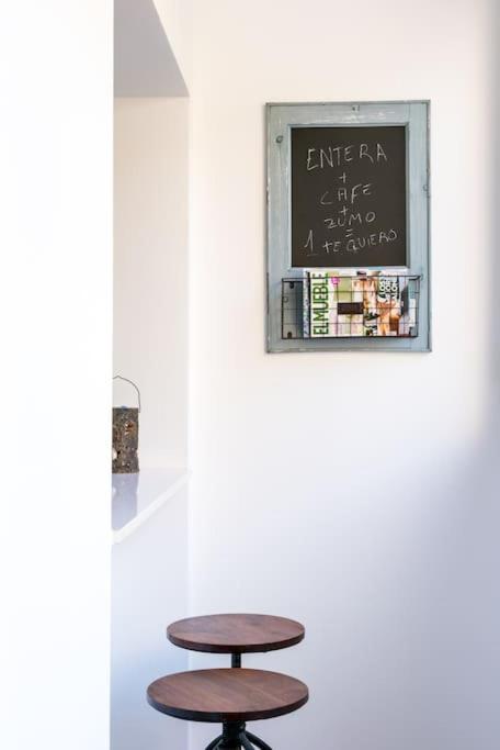Apartamento Moderno En Triana 2 Dormitorios Y Aire Acondicionado Севиля Екстериор снимка